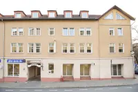 Hotel Thüringer Hof فنادق في Apolda