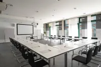 Scheck Hotel Hotels in Unterfohring