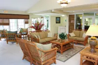 Castaways Resort and Suites - bar