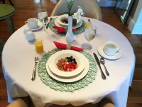 The B & B at Queenslake - Breakfast