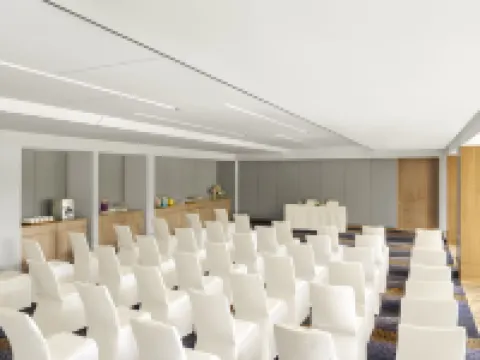 Vivanta Goa, Miramar Hotels in Panaji