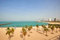 Marina Hotel - Beach