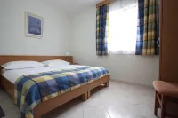Apartments Ivana Các khách sạn ở Baska Voda