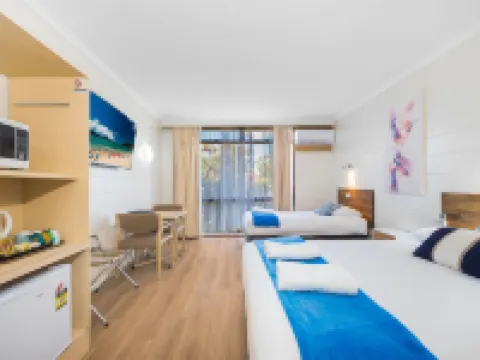 Plainsman Motel Hotels in Forbes