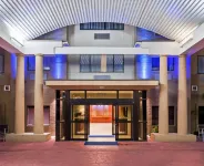 Holiday Inn Express & Suites Laredo-Event Center Area