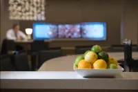 SpringHill Suites Houston Westchase - breakfast