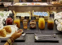 Gran Hotel Flamingo-Adults Only Older 18 Years Old - breakfast