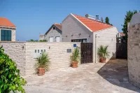 Villa Stone Pearl