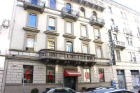 Hotel Club Hotels near Sondrio Station