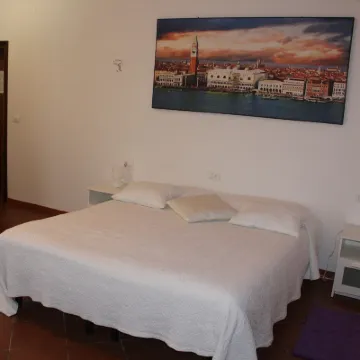 B&B Airport Venice Diego 2 Отели рядом с достопримечательностью «Остров Бурано»