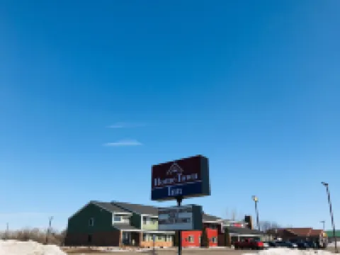 HomeTown Inn Hotels in Wright County
