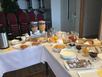 Malarhorn Accommodations - breakfast