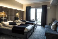 ティラホームズ ホテル のホテル