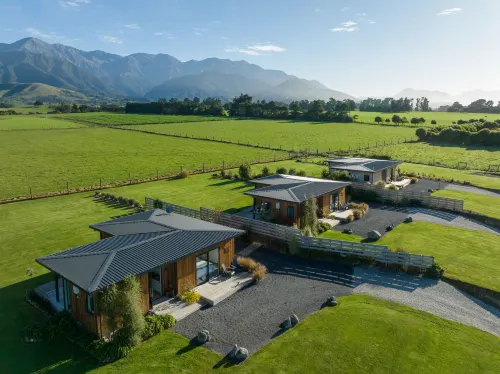 Glenburn Coastal Retreat Hotels in Hapuku