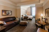 Le St-Martin Hotel & Suites Hôtels à : Laval