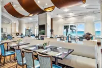 Palm Beach Singer Island Resort & Spa Luxury Suites Отели в г. Ривьера Бич