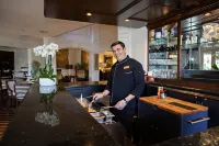 Inn at Pelican Bay - bar