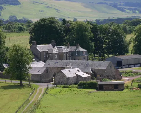 Cormiston Farm Hotels in Biggar