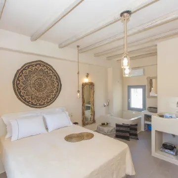 Ampelos Suites