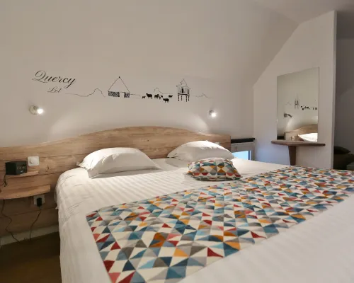 Best Western Hotel le Pont DOr Hotele w: Figeac