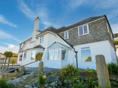 Beachcroft Hotels near Porthminster Beach