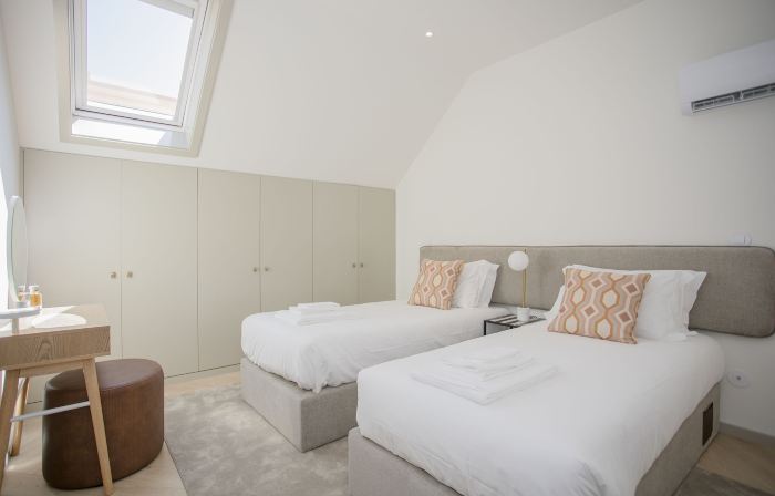 Liiiving in Porto - Luxury Beachfront Apartment VI
