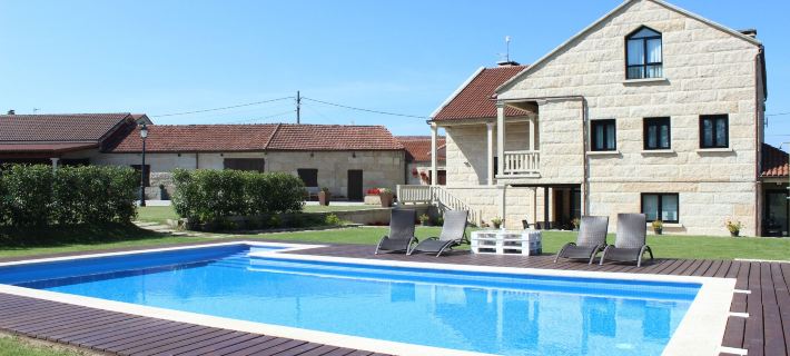 Enoturismo Lagar de Costa Hotels in O Salnes