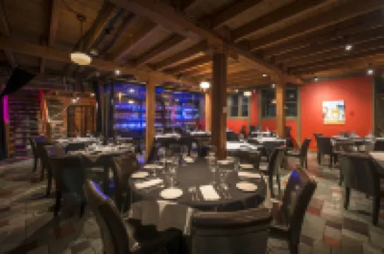 Murray Premises Hotel