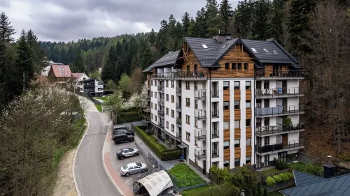 Apartamenty Sun & Snow Zielona فنادق في Krynica Zdroj