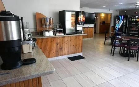 Ruidoso Mountain Inn Отели в г. Руидосо Даунс