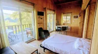 Cabanes et Lodges du Belvedere Hotels in Brenod
