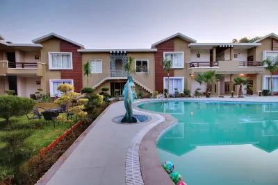 Maulik Mansion Resort فنادق في Garjia