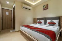 Hotel Sky Hotel in zona Aapno Ghar Amusement and Water Park