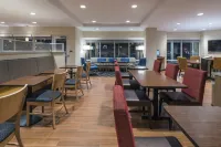 TownePlace Suites Hays - breakfast