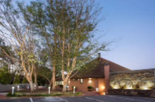 Protea Hotel Oudtshoorn Riempie Estate โรงแรมใน