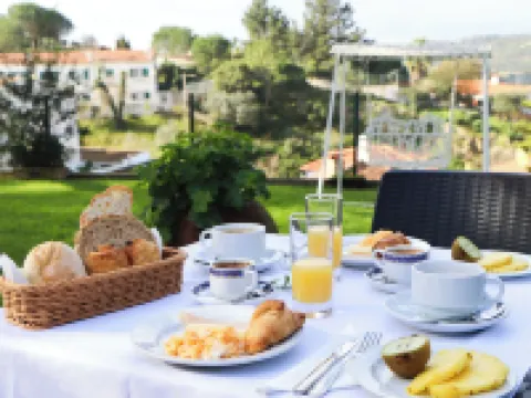 Hotel Louro Hoteles en Óbidos