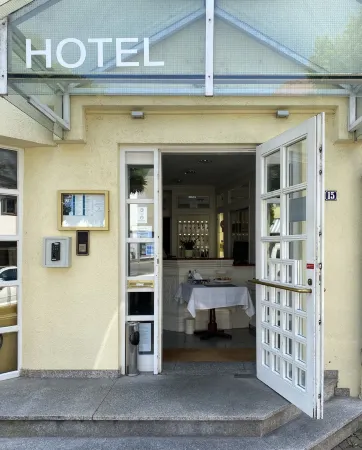 Hotel am Theater Отели рядом с достопримечательностью «FKK Strand Kollersee»