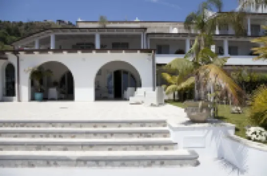 Hotel Mea - Aeolian Charme