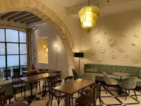 Hotel Basilica Hotels near Arab Baths