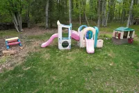 A safe, modern house in the woods just minutes from  downtown Jim Thorpe