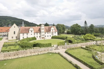 Hotel Kloster Haydau Отели в г. Кнюльвальд