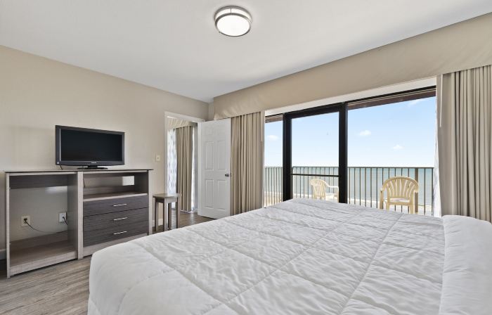 Ocean Crest Inn and Suites