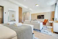 Bright: Rosenheim Aicherpark Hotel a Raubling