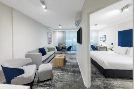 Brady Apartment Hotel Flinders Street