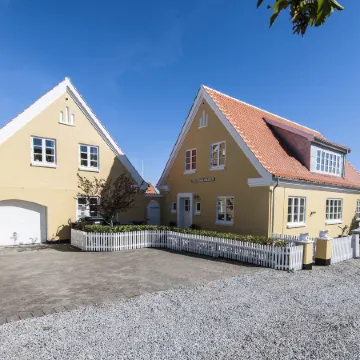 Toftegården Guesthouse - Apartments & Rooms