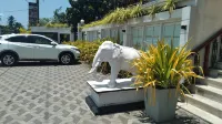 Sea Breeze Ambalangoda Hotels in Ambalangoda