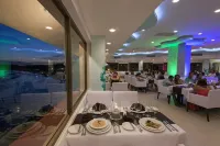 Los Angeles Locos - All Inclusive - breakfast