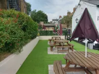 The Rifle Volunteer Hotels in Hoddesdon