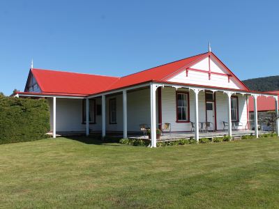 Murrells Grand View House