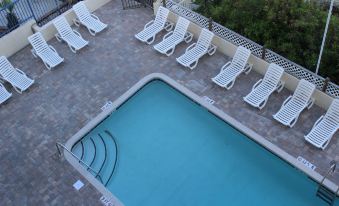 Blu Atlantic Hotel & Suites